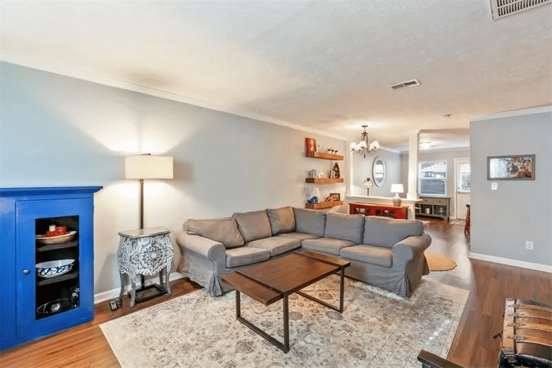 105 River Dr N Unit B