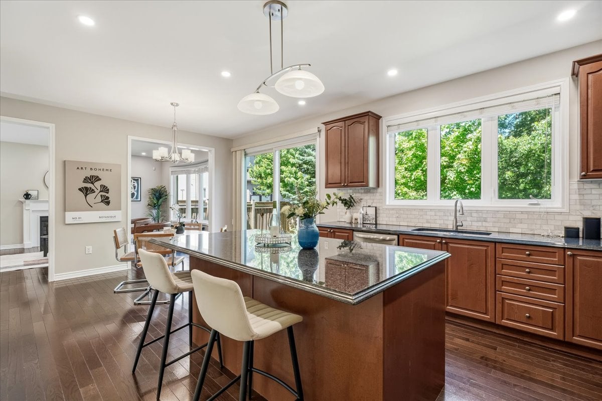 2383 Calloway Dr, Oakville
