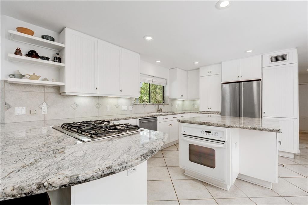 1906 Trevino Dr