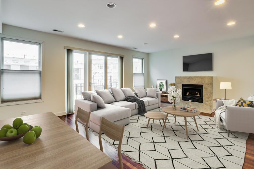 1238 N Milwaukee Avenue #3