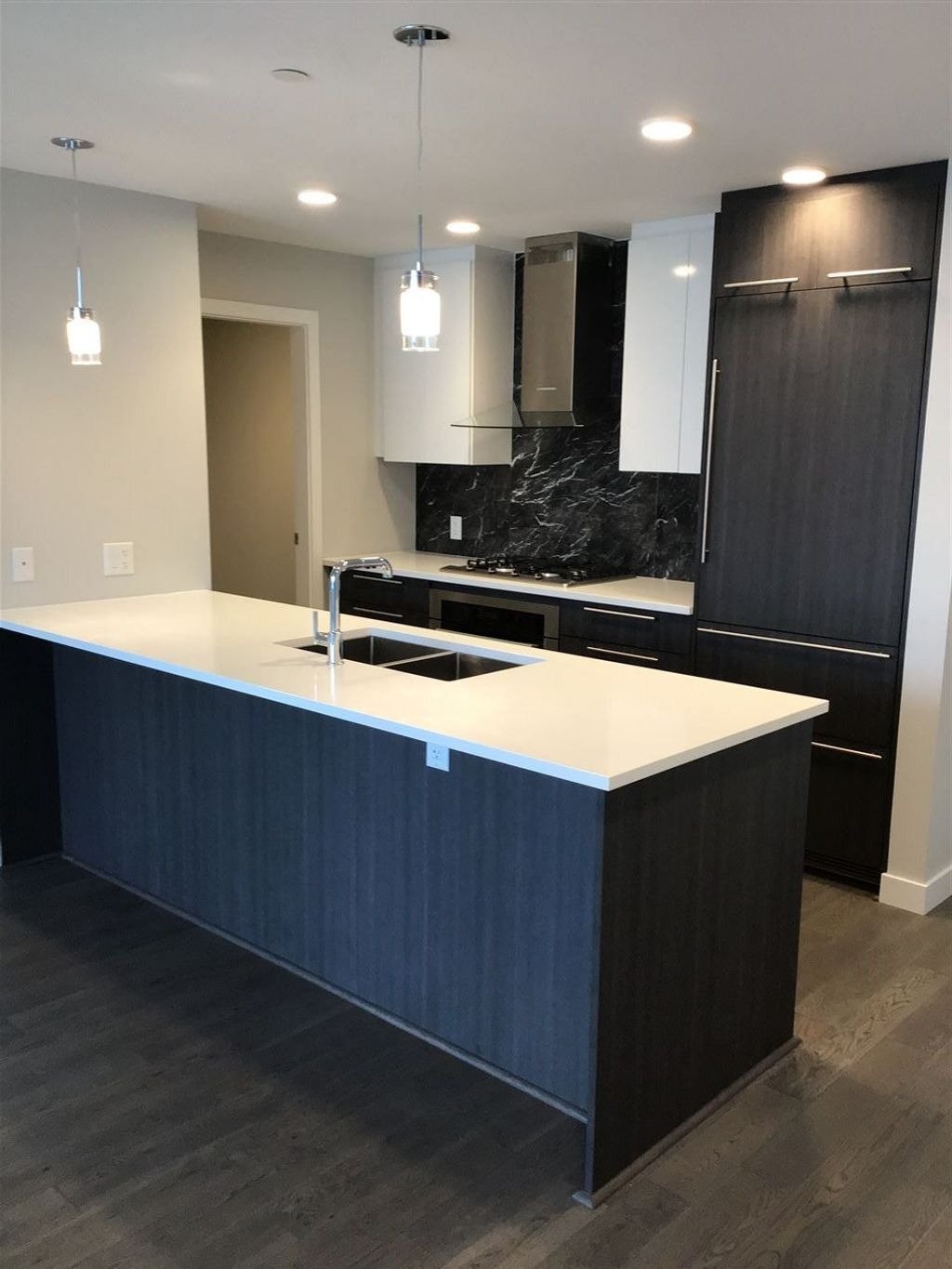 4963 Cambie St, #311