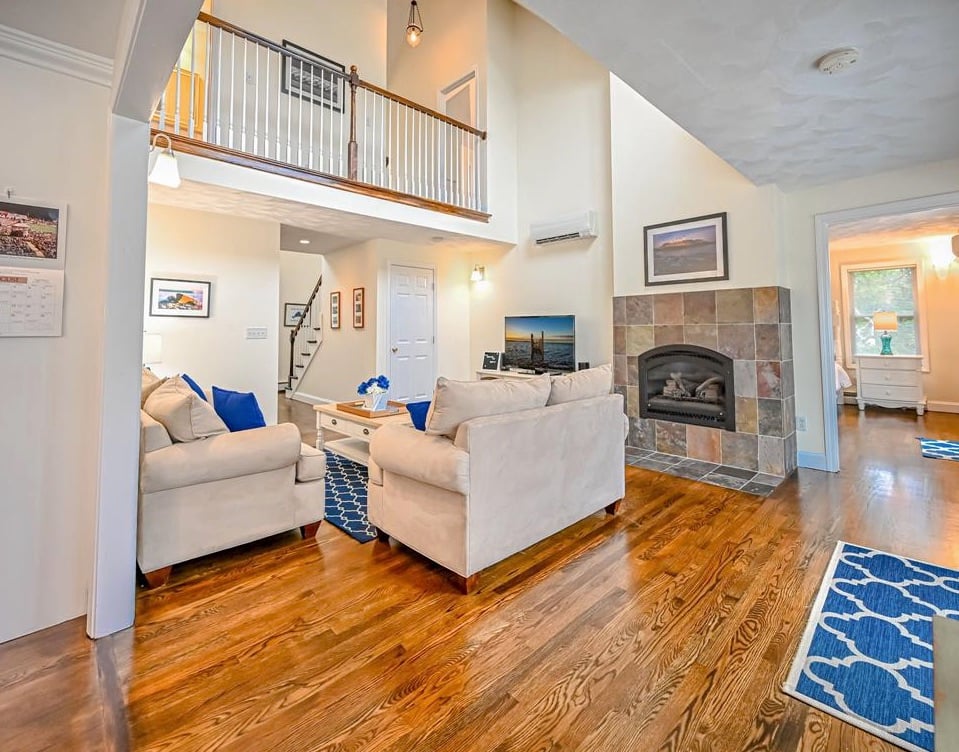 47 Schoolhouse Rd