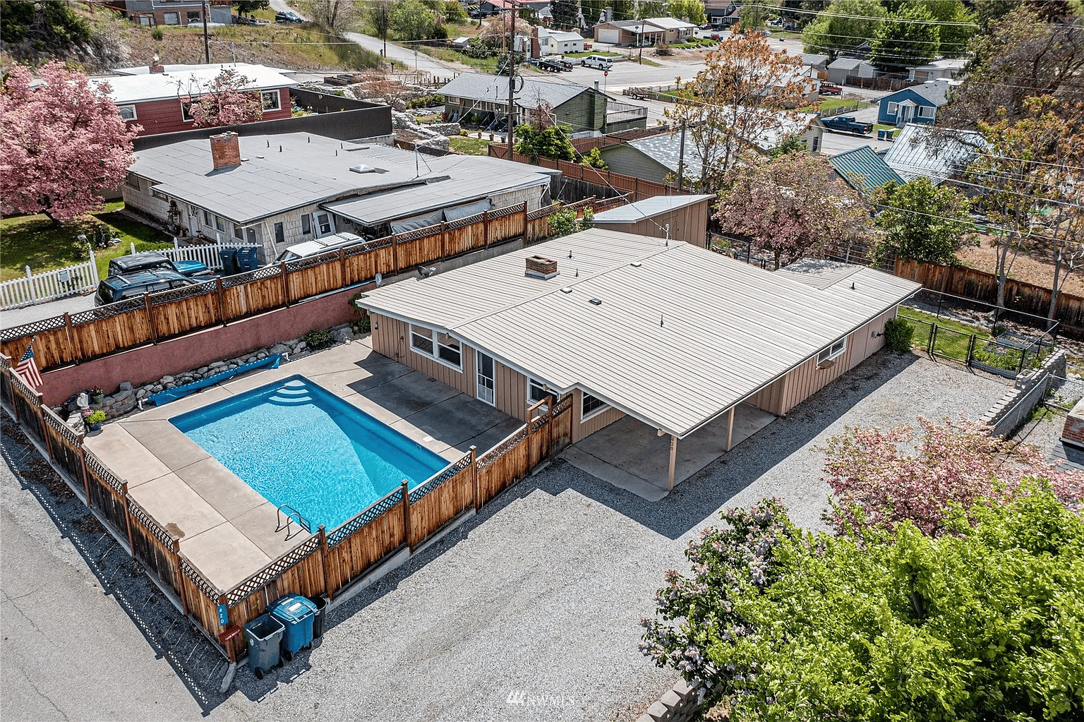 420 E Eli Avenue