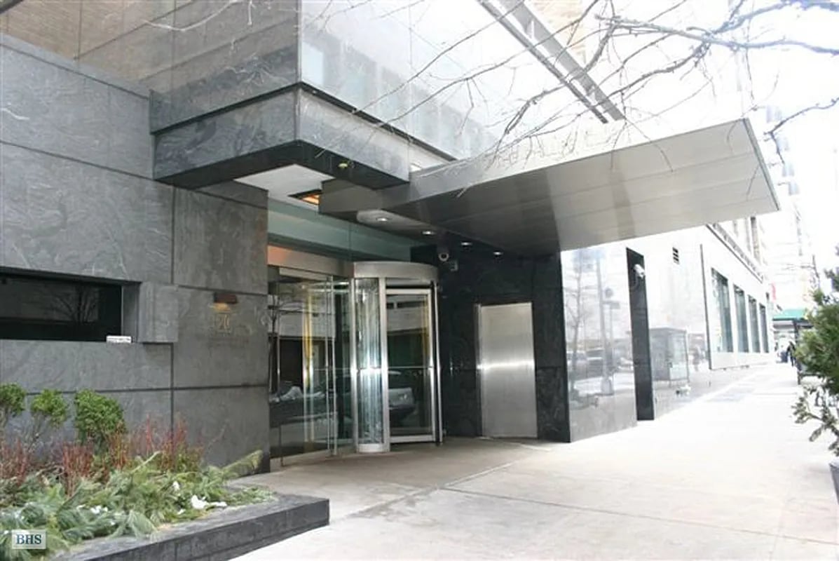 155 W 66th St, #927/5