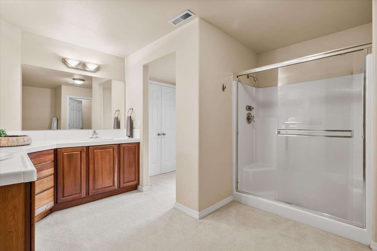 61148 Foxglove Loop