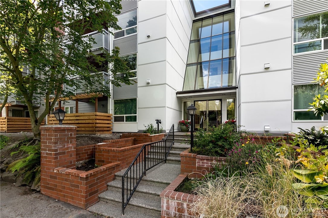 10501 8th Avenue NE #107