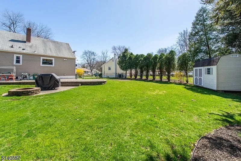 44 Fernwood Cr