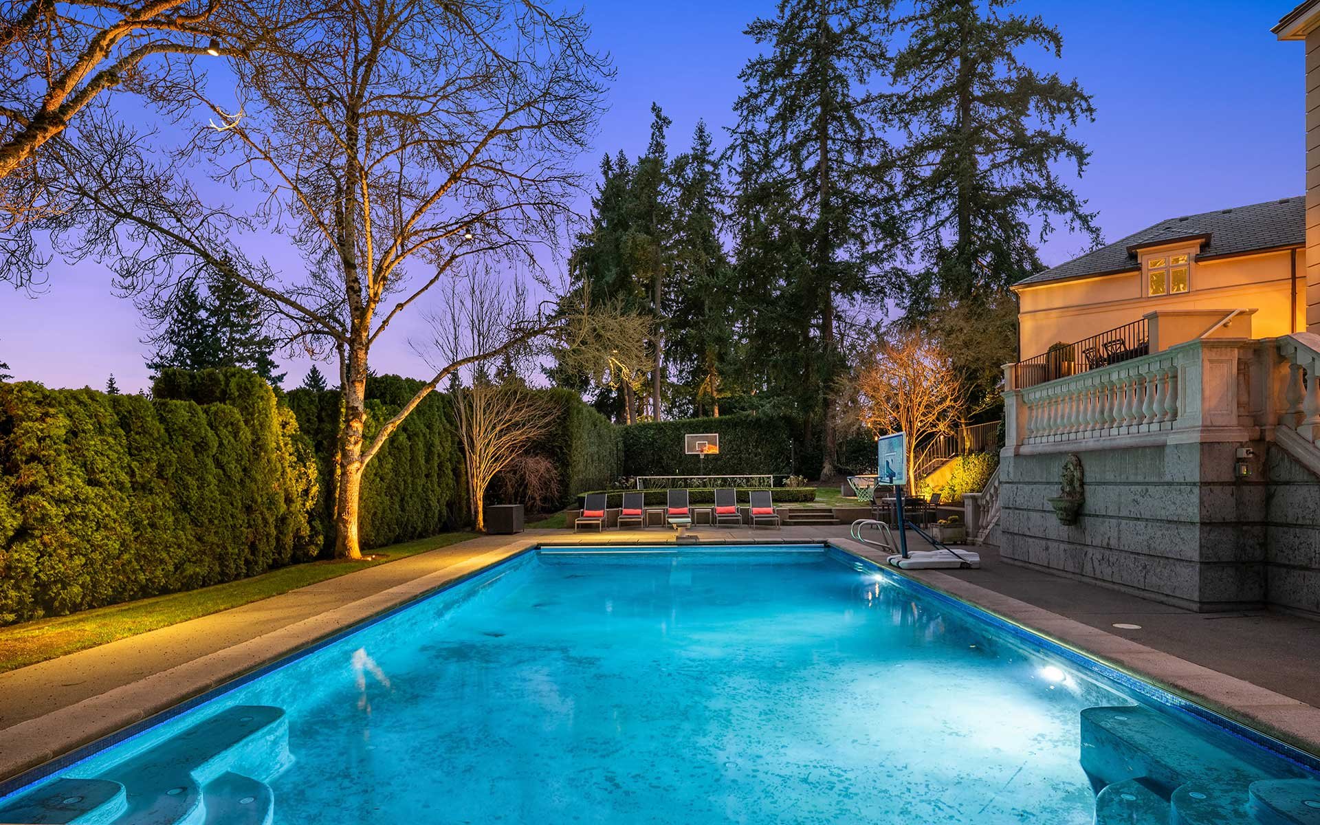 Sophisticated, Timeless Style in a Prized Medina Location on Overlake Golf Course