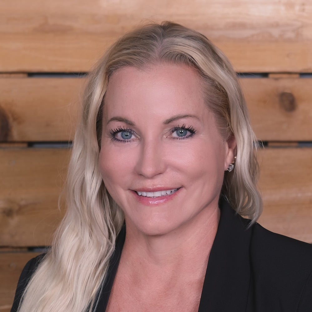 Christi Welbourn Newport Beach, CA Real Estate Agent Headshot