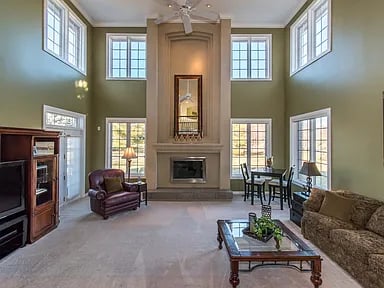 108 Hillshire Dr