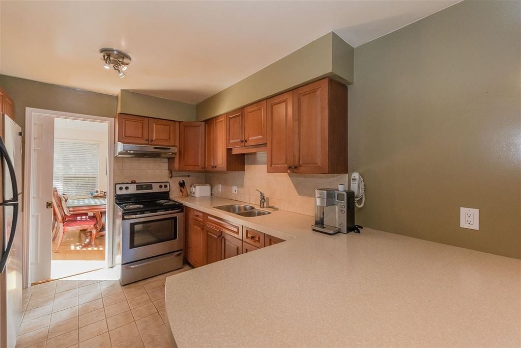 650 Roche Point Dr, #29