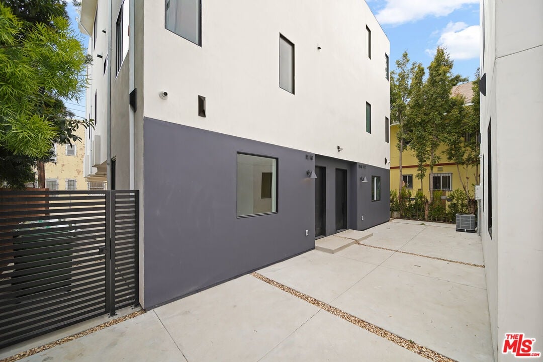 1518 Magnolia Ave #1