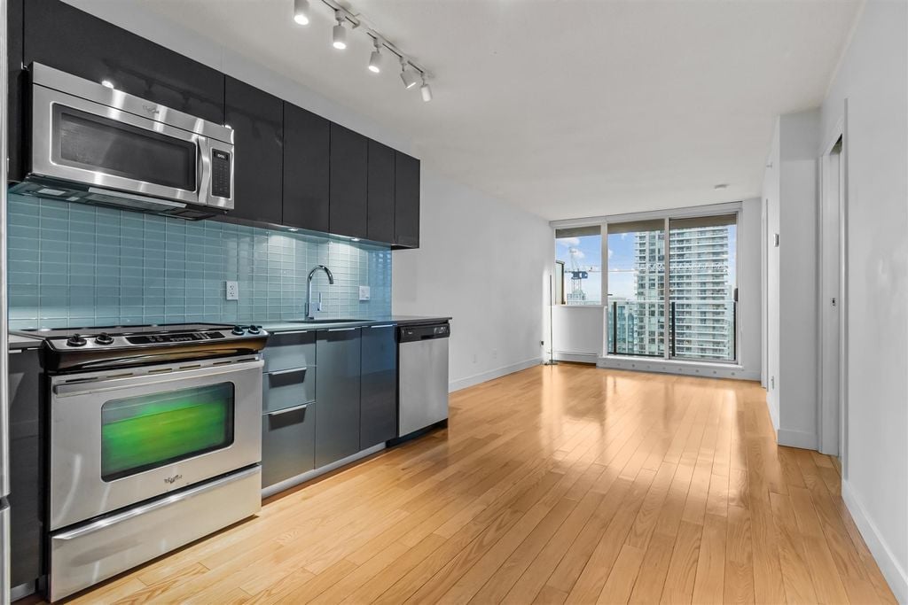 1325 Rolston St, #2305