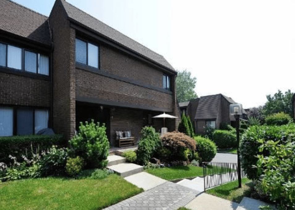 2 Squirrel Hill