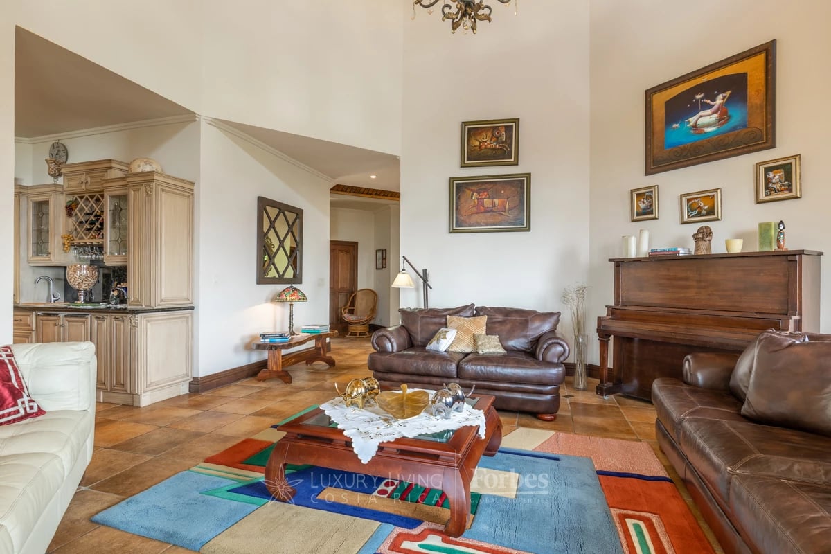 20089 - Luxurious Coffee Estate for Sale in the Mountains of Alajuela