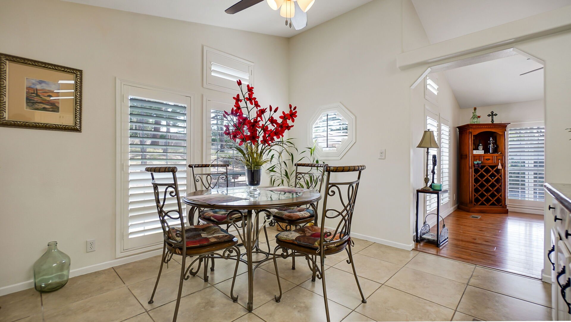 8651 Foothill Boulevard 35