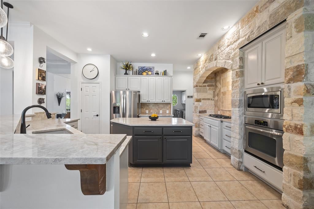 Hill Country Oasis on 1.75 Acres | Private Luxury Retreat with Pool & Cabana