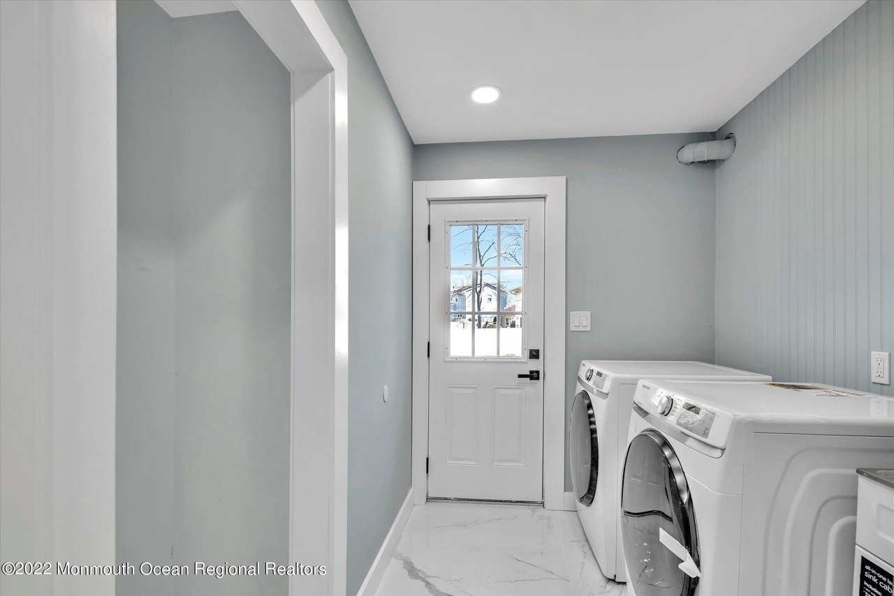 36 Kensington Dr