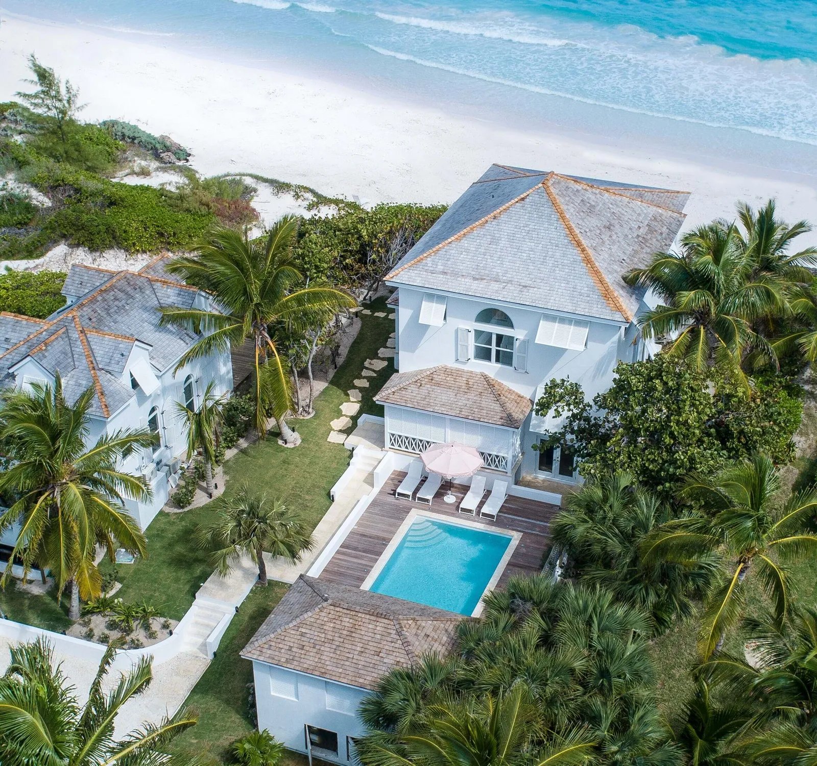 Beautiful Harbour Island Beachfront Villa