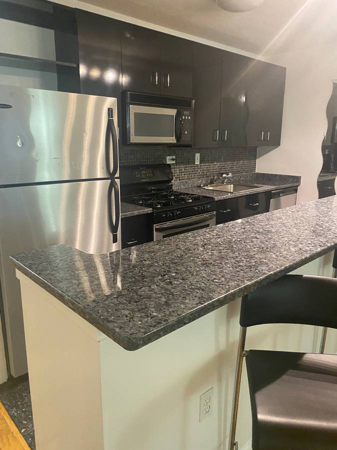 2 Hawthorne Pl., #2L (West End) Studio / 1 Bath