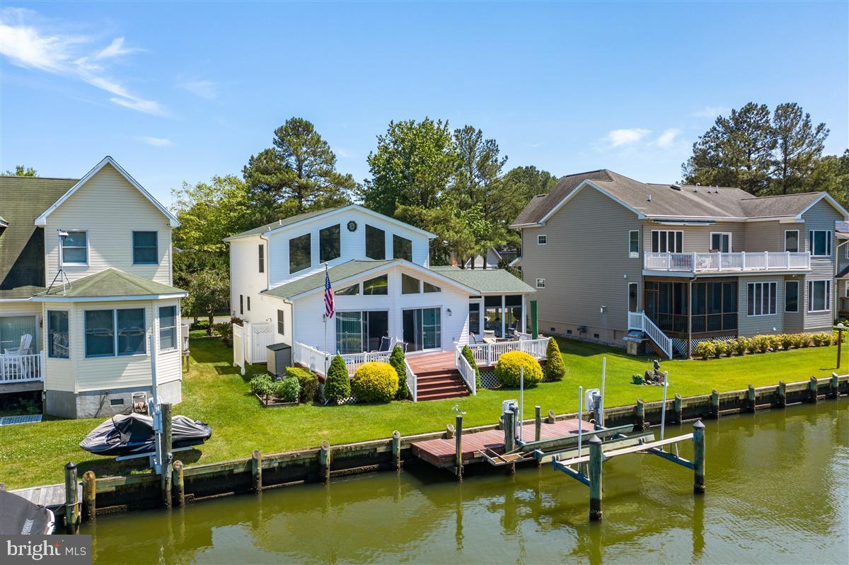 11 Moonshell Drive