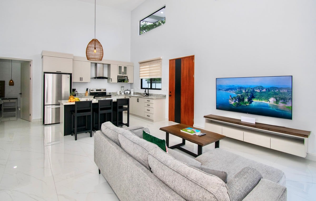 0.14 ACRES – 3 Bedroom Newly Built Modern Home Pool, Privacy, Only 5min Walk to the Beach!!!!