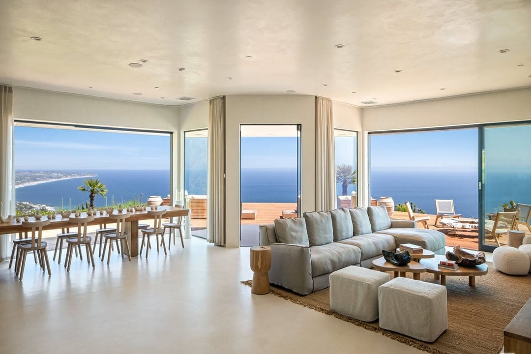 Meridian Manor, Encinal Canyon Rd, 90265