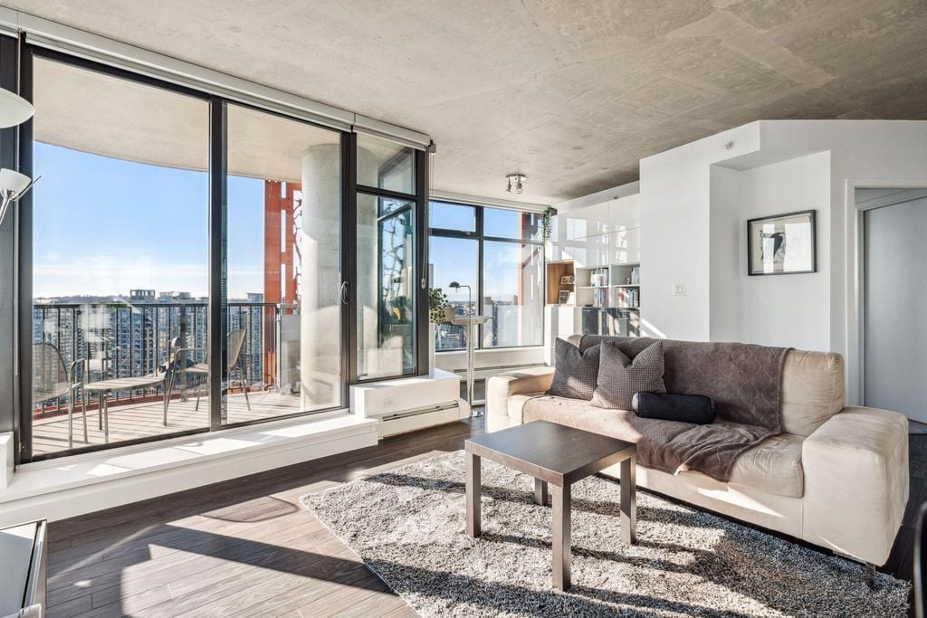 128 W Cordova St, #3506