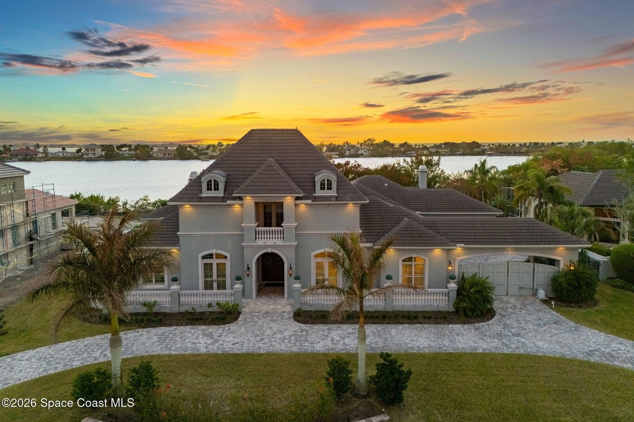 135 Lansing Island Dr