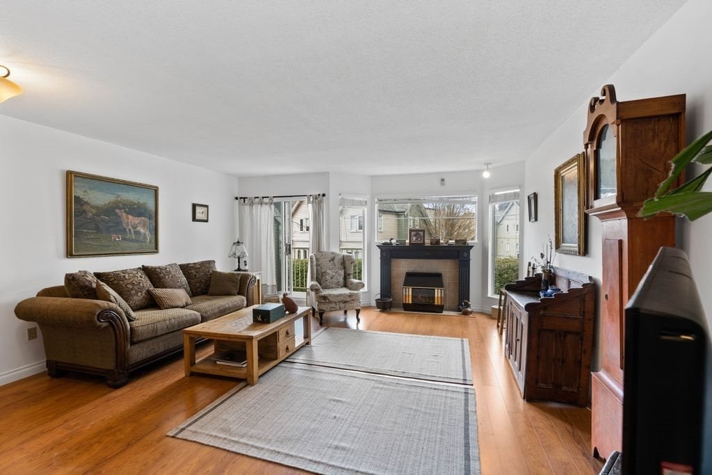 1318 Brunette Ave #5