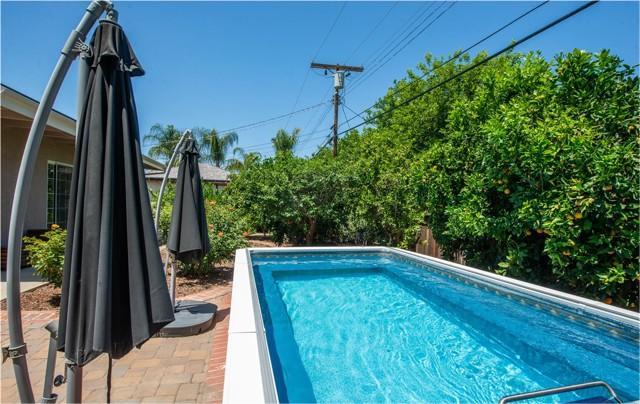 Classic California In Tarzana