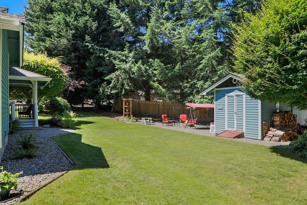 2147 Dunrobin Lane E