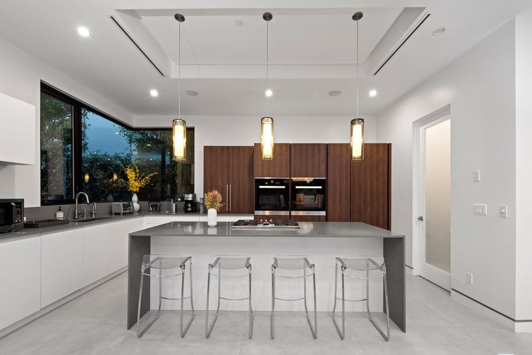 Garden Crescent, North Harper Avenue, 90048