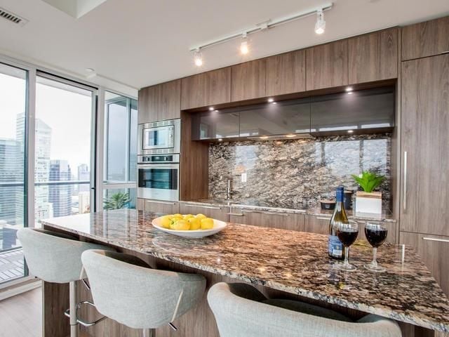 88 Blue Jays Way #Lph4102