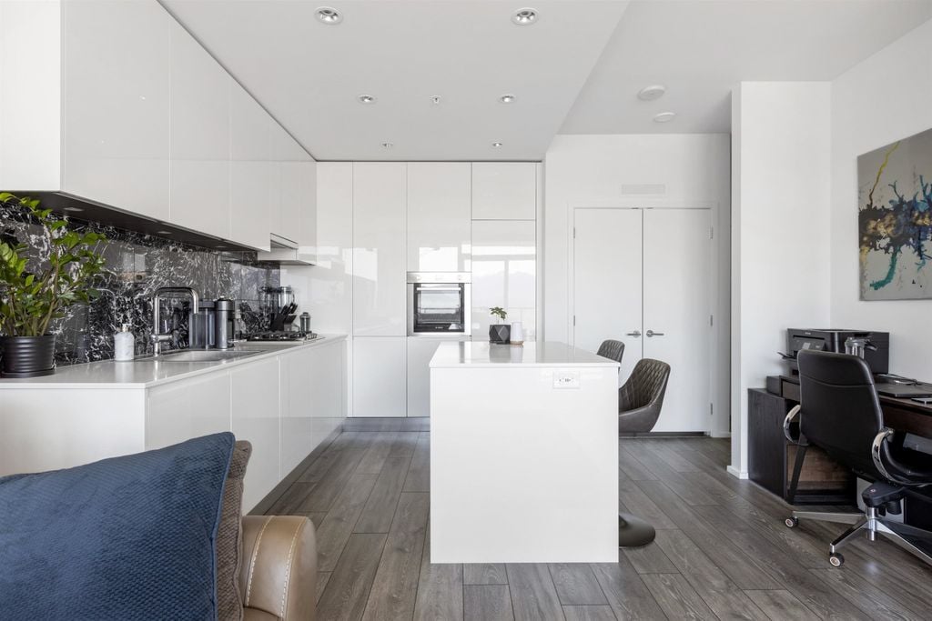 4650 Brentwood Blvd, #3610