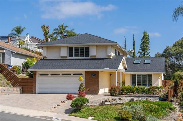 3724 Catamarca Dr