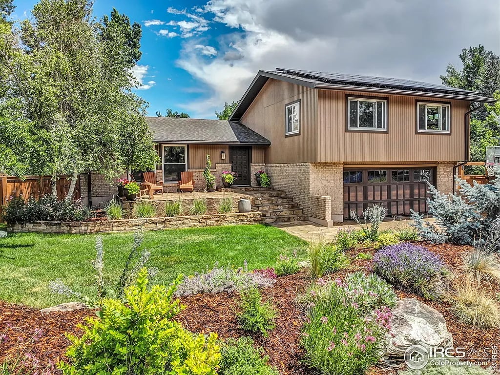 5393 Aztec Dr