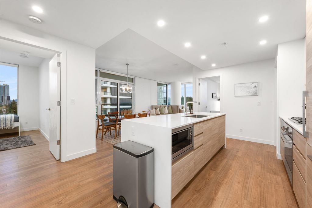 585 Austin Ave, #2103