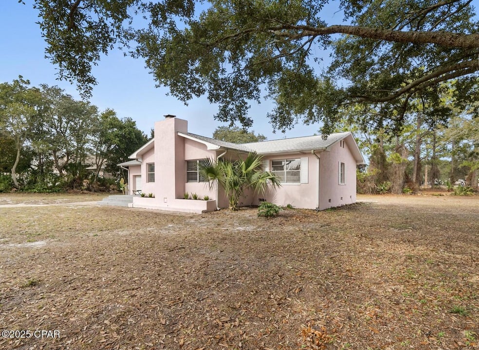 180 Belaire Dr