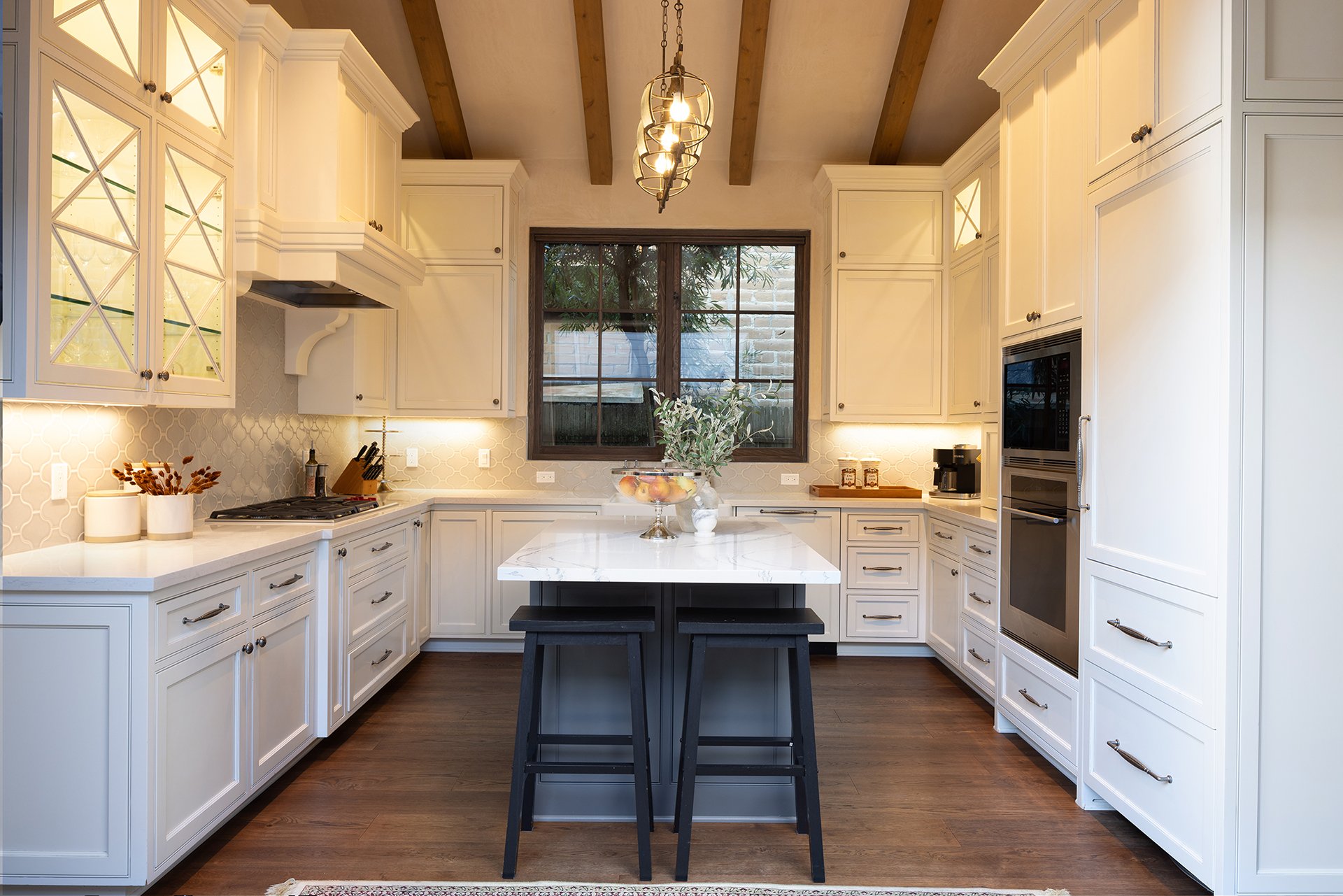 Charming Cottage on Carmel Point