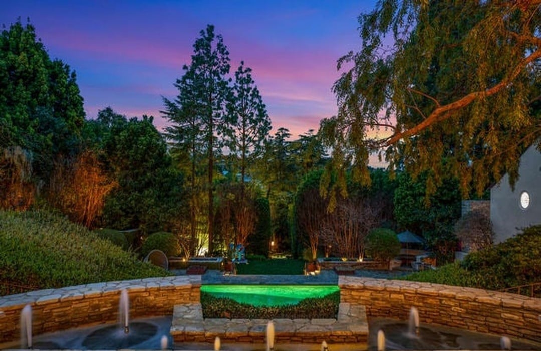 Heights Cascade