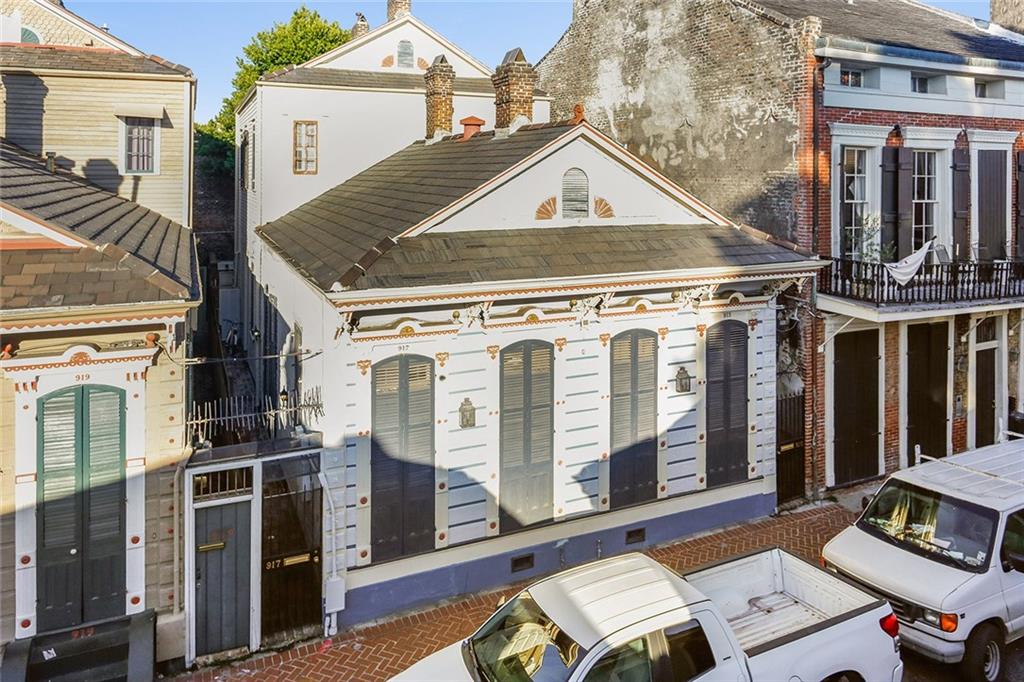 915-917 St. Peter St