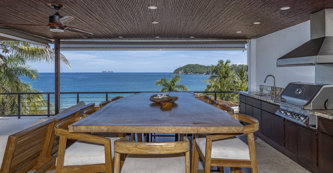 Casa Nautilus - Beachfront Playa Flamingo
