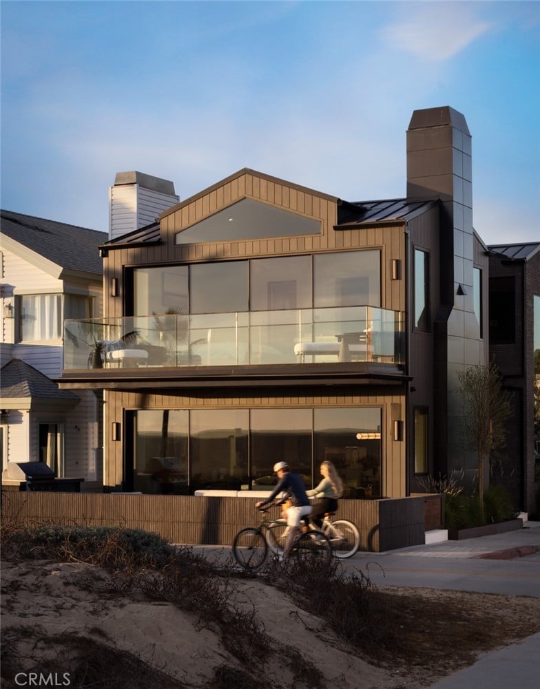 218 E Oceanfront