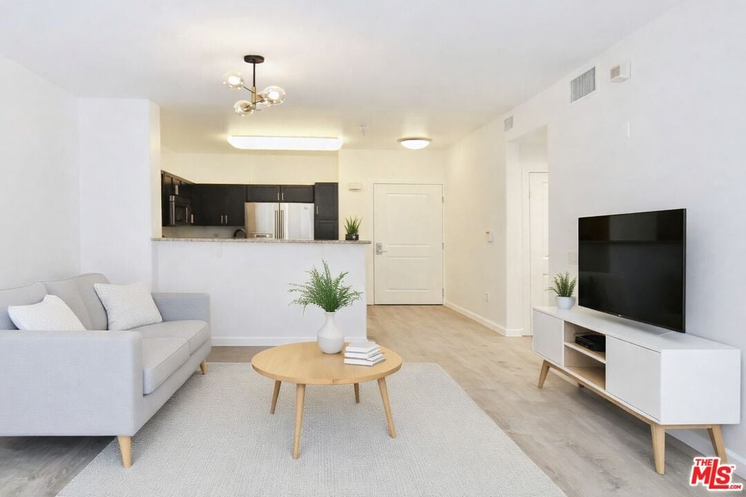 100 S Alameda St #213, Los Angeles