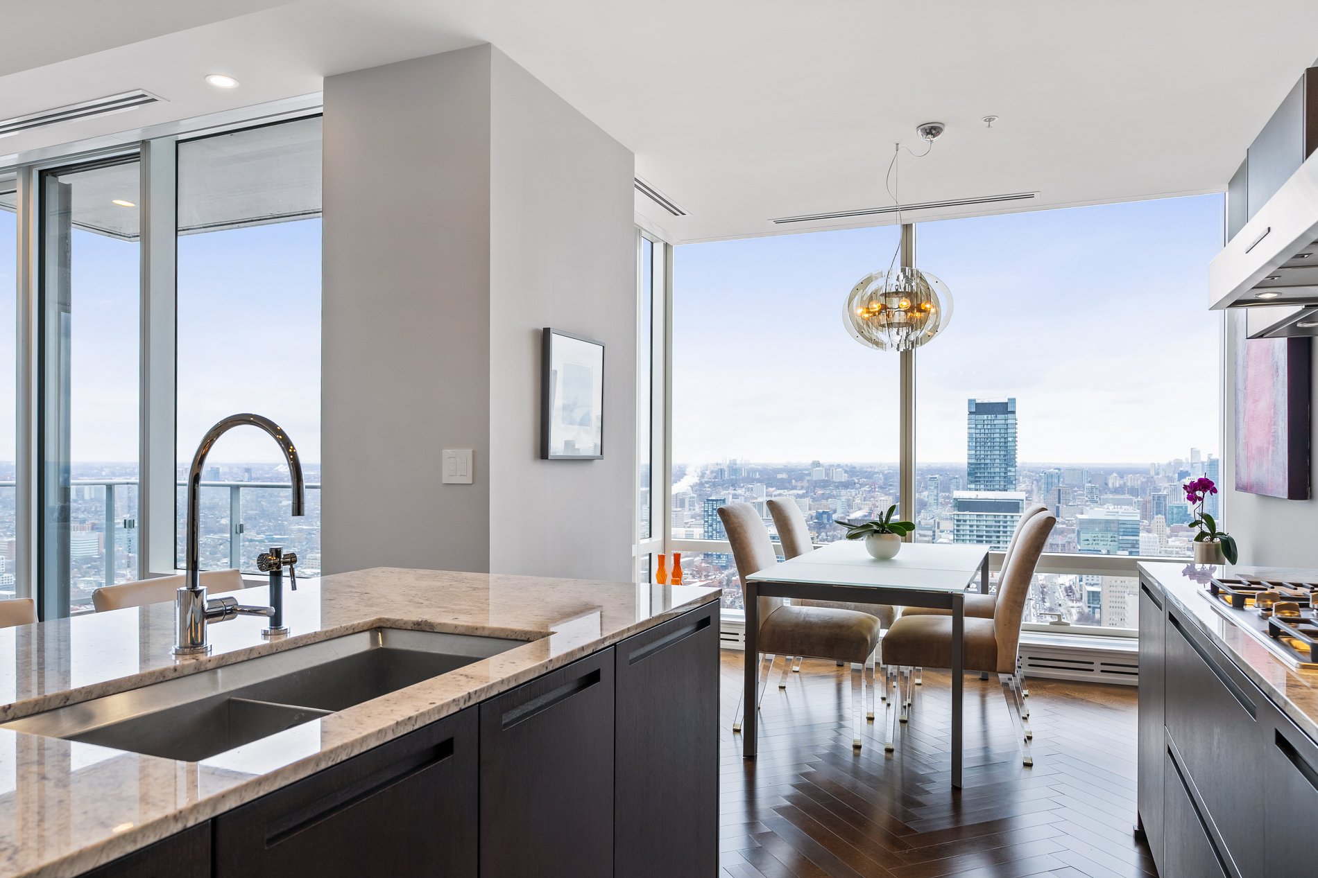 Suite 5603- 180 University Avenue
