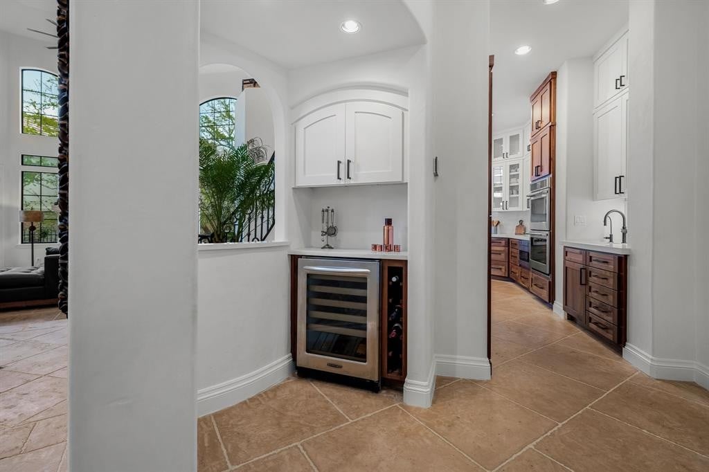 Sold in Lake Pointe