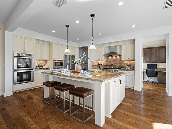 4063 Cadwallader Ave