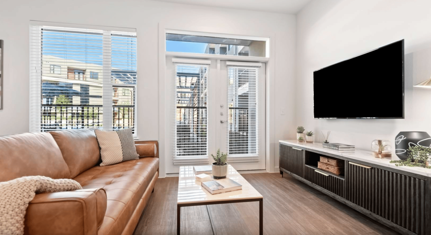 Lease today-Live up to 8 weeks for FREE!