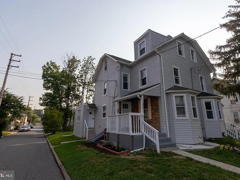 37 Walnut St
